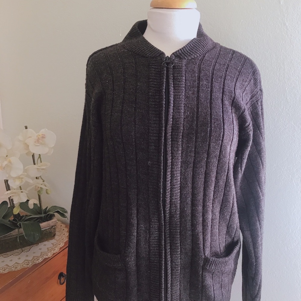 David Taylor women’s sweater